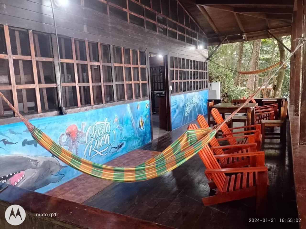 Pirate Drake Beach Hostel & Tour Company Дрейк Екстер'єр фото