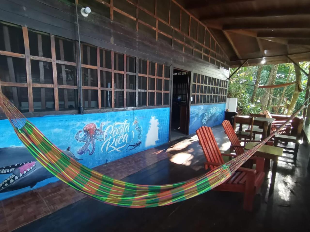 Pirate Drake Beach Hostel & Tour Company Дрейк Екстер'єр фото