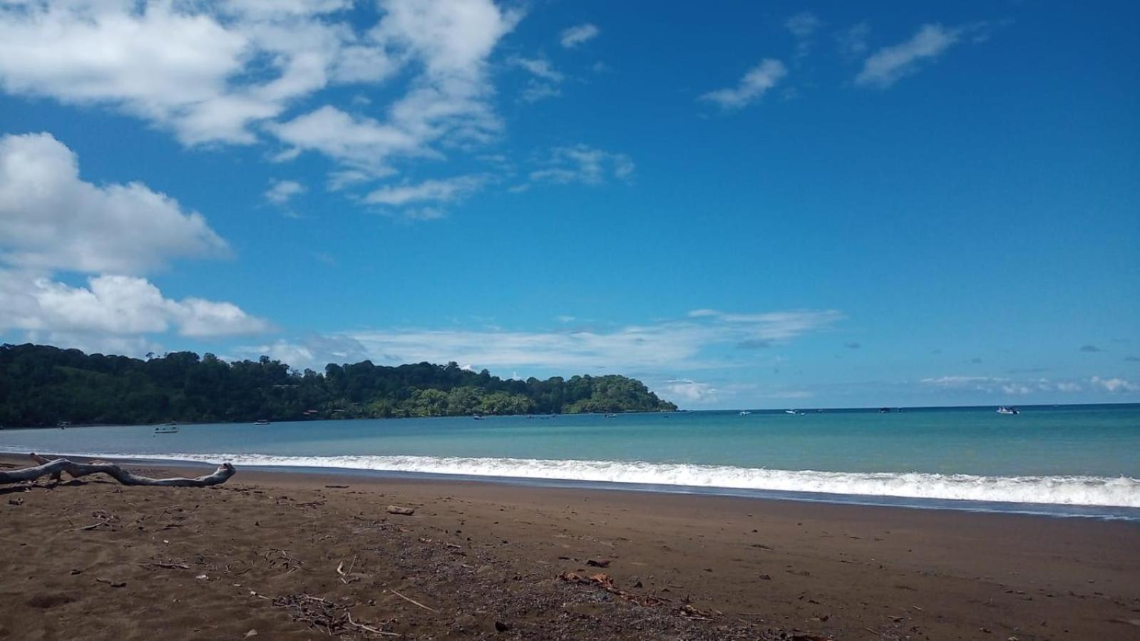 Pirate Drake Beach Hostel & Tour Company Дрейк Екстер'єр фото