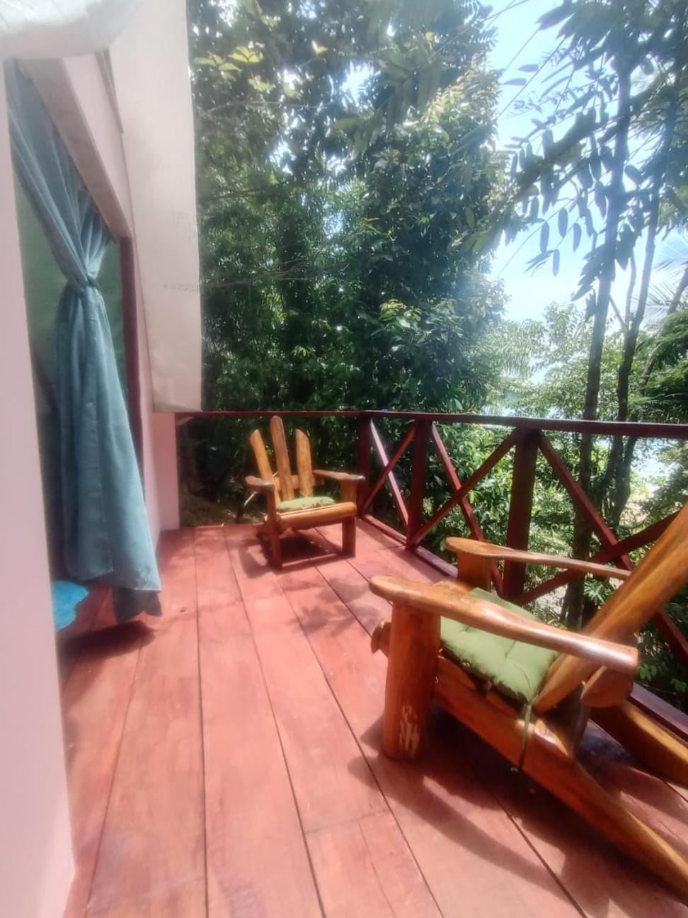 Pirate Drake Beach Hostel & Tour Company Дрейк Екстер'єр фото
